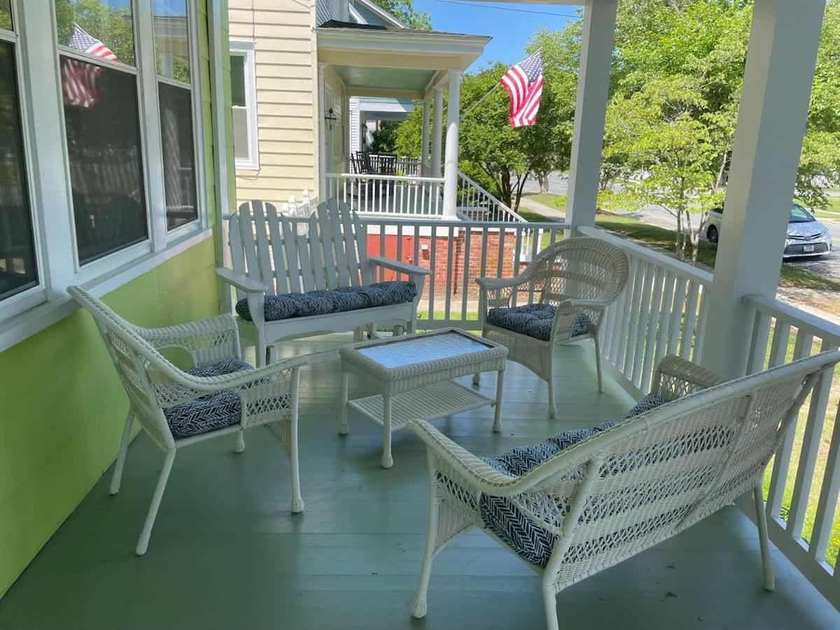 Key Lime Cottage Steps From Cape Charles Beach ภายนอก รูปภาพ